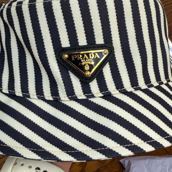 Prada Kids Striped Bucket Hat in Navy and Cream - Picture 4 of 9